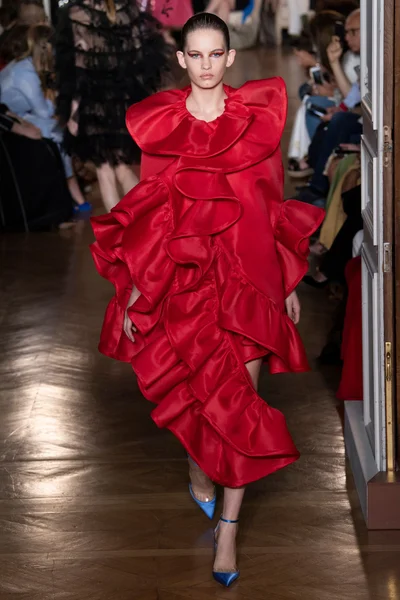Look 32